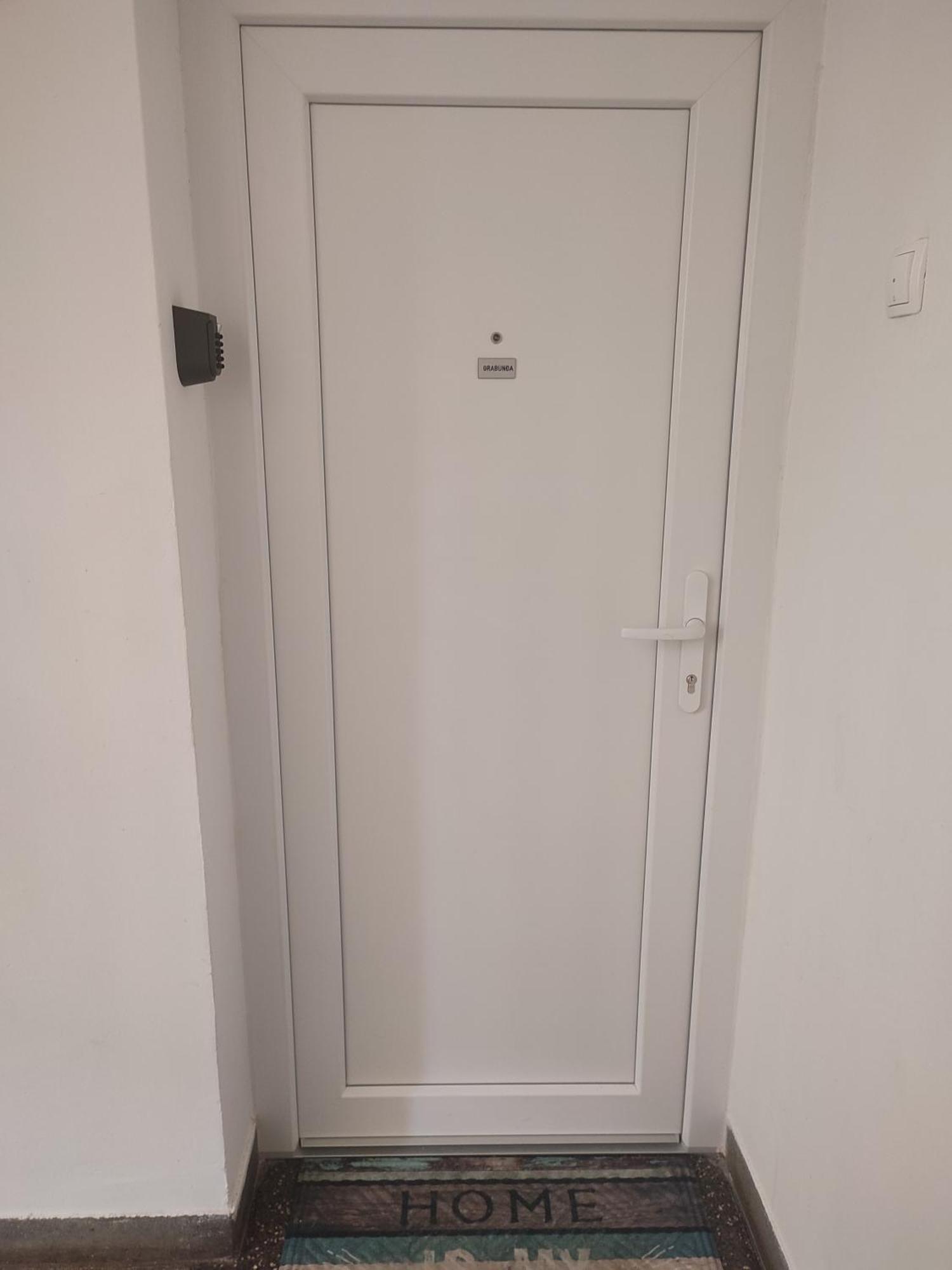 Apartman Levi Пула Экстерьер фото